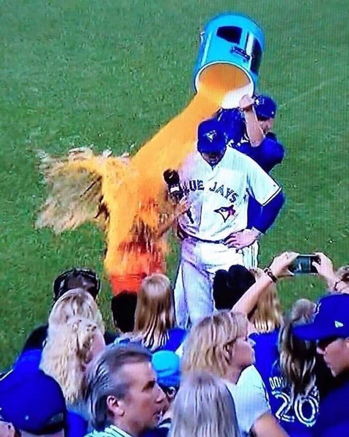50 Pics Of People Having A Worse Day Than You, As Shared On This Facebook Page