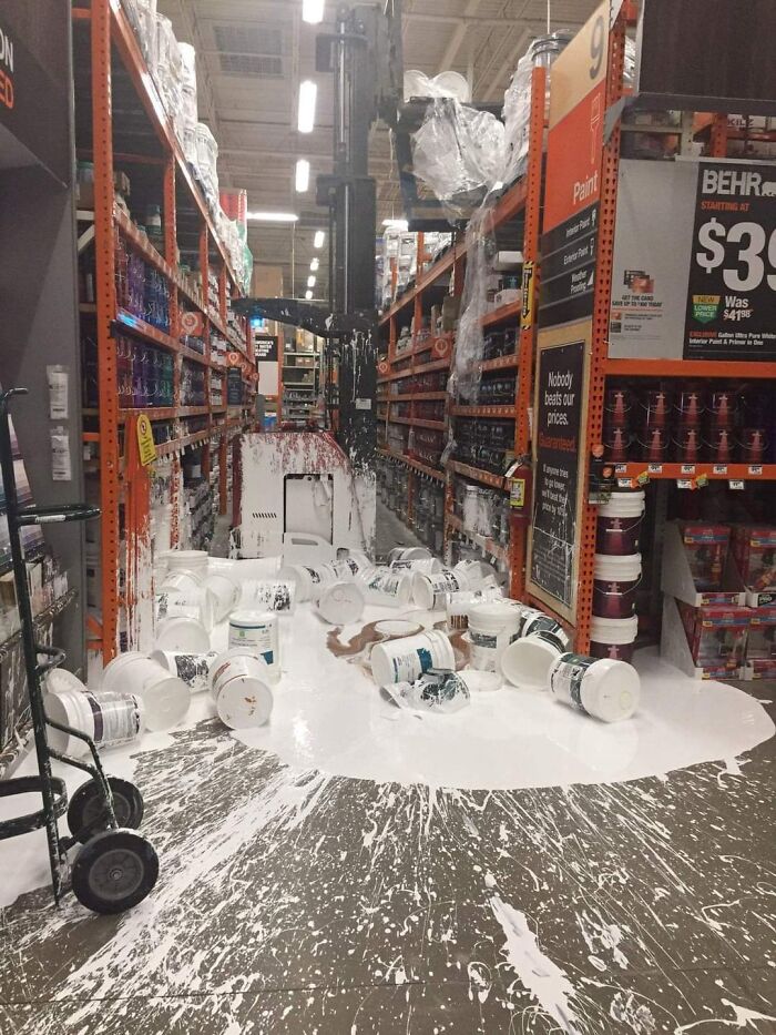 50 Pics Of People Having A Worse Day Than You, As Shared On This Facebook Page