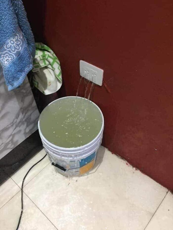 50 Pics Of People Having A Worse Day Than You, As Shared On This Facebook Page