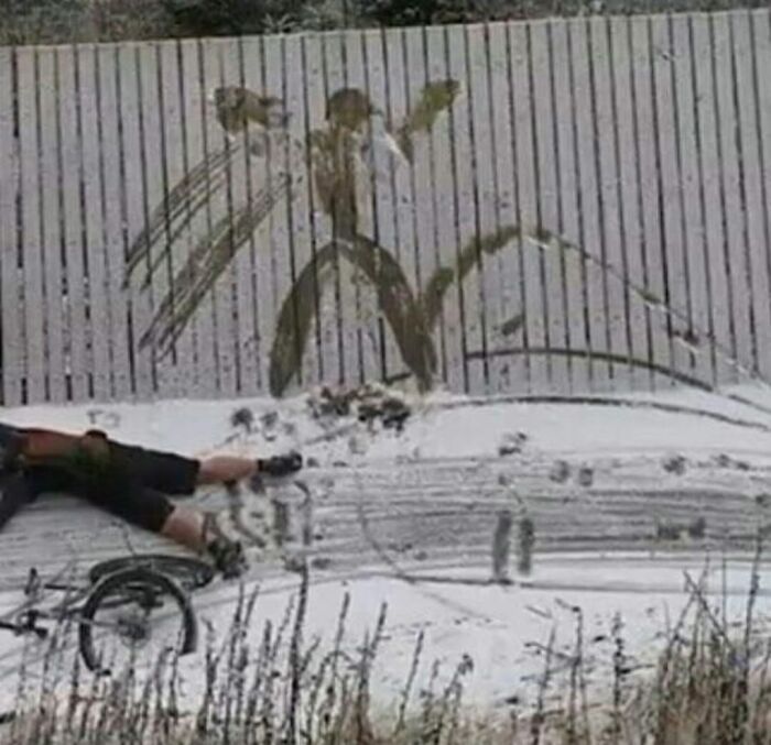 50 Pics Of People Having A Worse Day Than You, As Shared On This Facebook Page