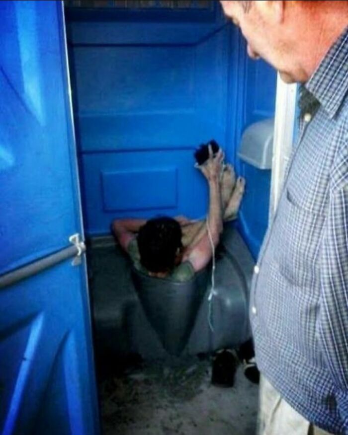50 Pics Of People Having A Worse Day Than You, As Shared On This Facebook Page
