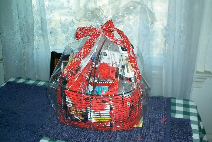 20 Personas comparten los peores regalos que han recibido