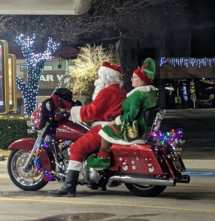 Santa ya no usa trineo