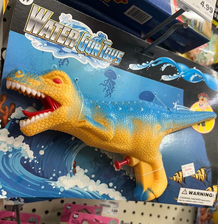T-Rex / Pistola de agua. Lo compré por el 