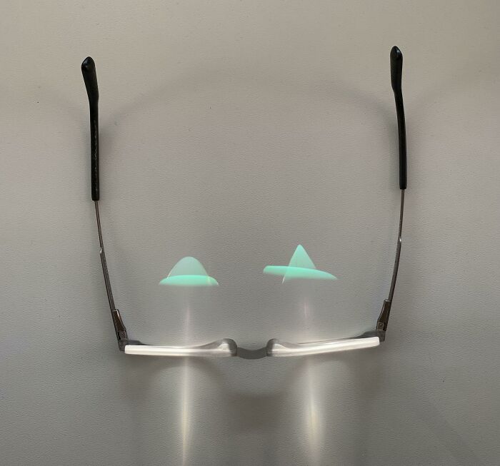 Los diferentes reflejos de mis gafas