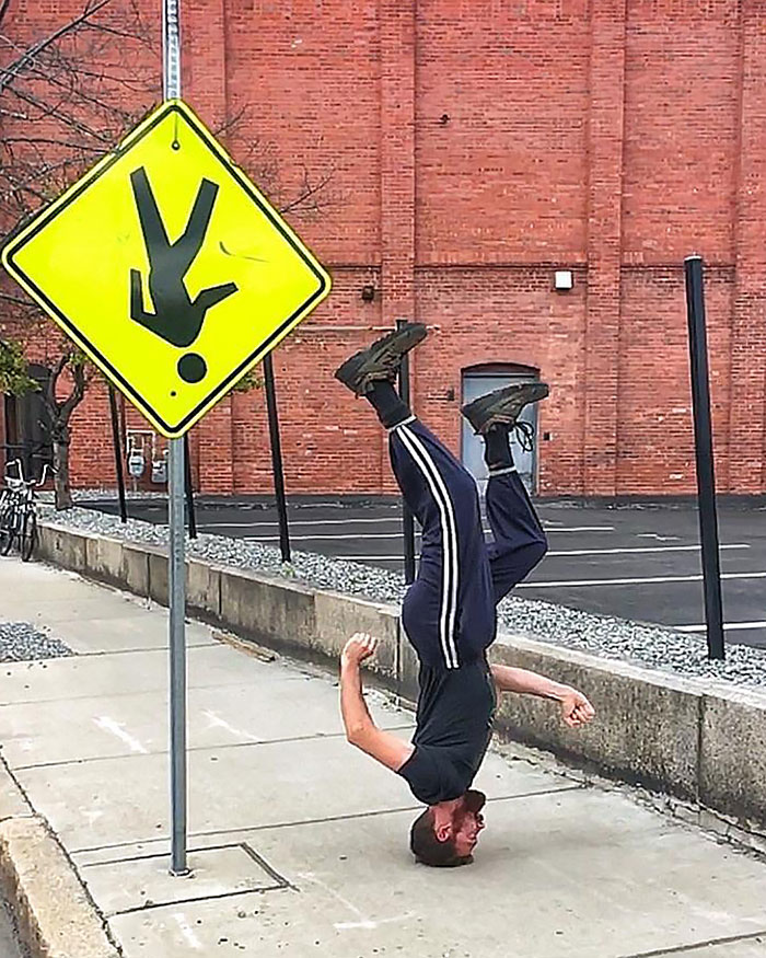 50 Of The Most Bizarre Pics That Got Posted On This No Context Instagram Page