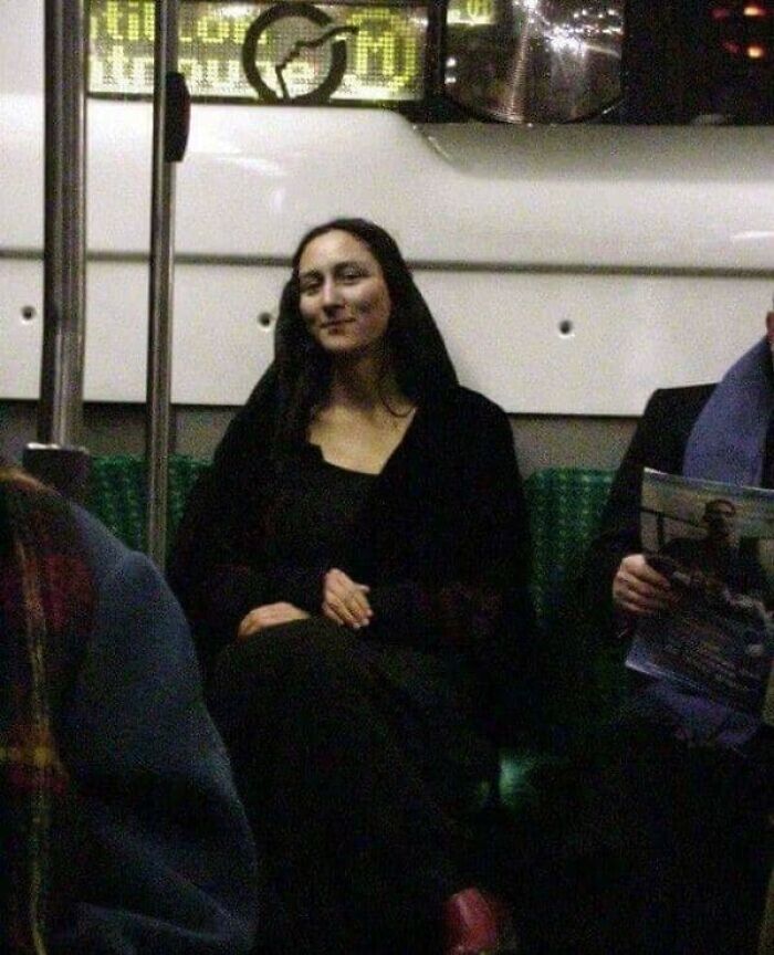 44 Times People Spotted Such Weird And Funny Things On The Subway, They Just Had To Share