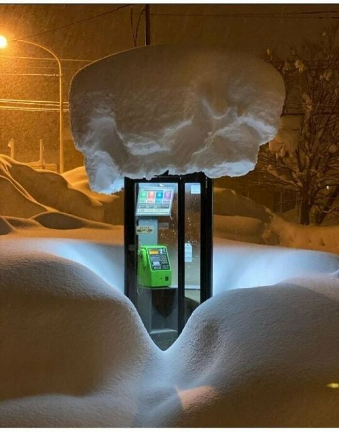 “Some Images” That Need No Context Whatsoever To Be Hilarious, As Seen On This FB Page
