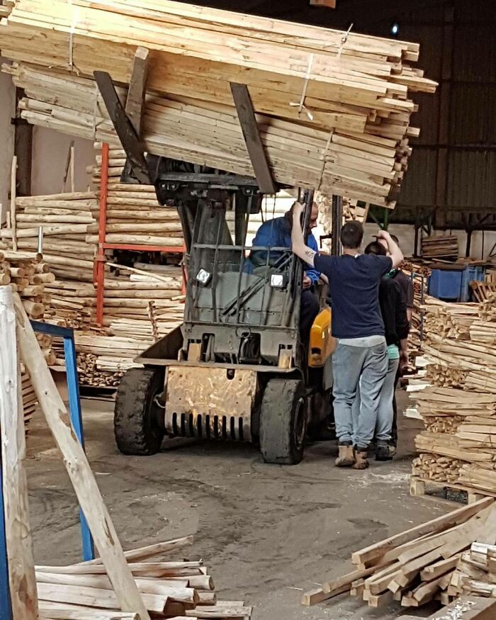 50 Times “Idiots At Work” Showed Just How Stupid Humans Can Be
