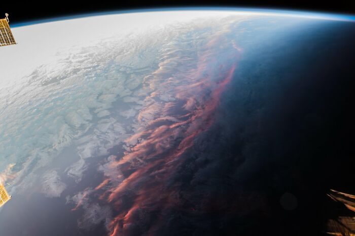Atardecer desde el espacio
