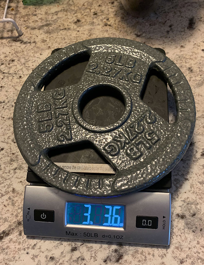 Mis pesas de 5 libras no pesan 5 libras