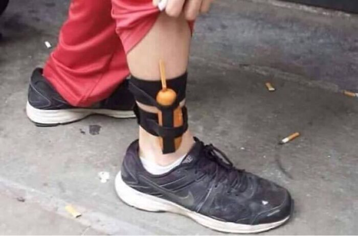 37 Bizarre Human Moments, As Shared On “Humans Doing Human Things” (New Pics)