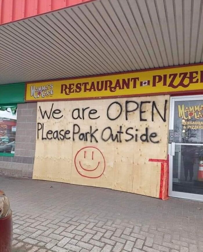 50 Times Signs Had No Right To Be This Funny, As Shared In This Facebook Group