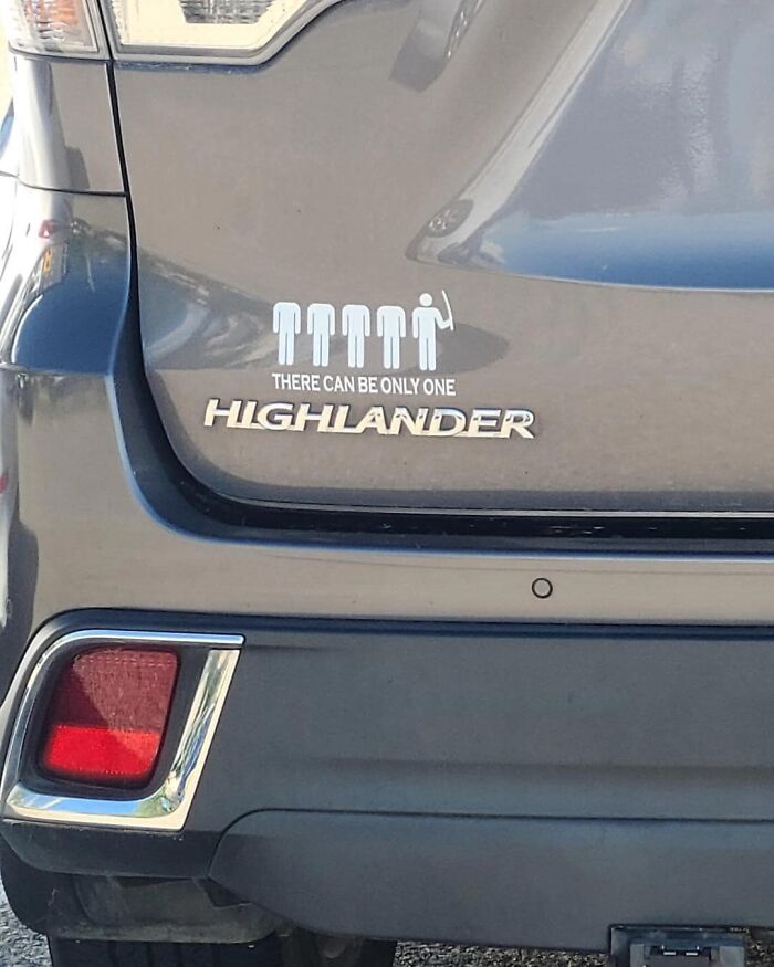 50 Times Signs Had No Right To Be This Funny, As Shared In This Facebook Group