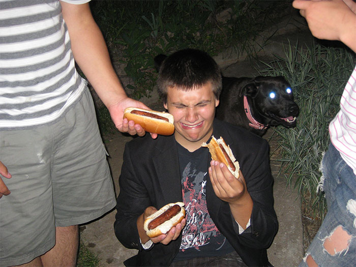 37 Bizarre Human Moments, As Shared On “Humans Doing Human Things” (New Pics)