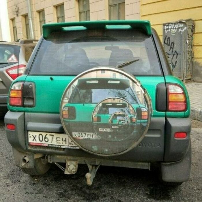“Some Images” That Need No Context Whatsoever To Be Hilarious, As Seen On This FB Page