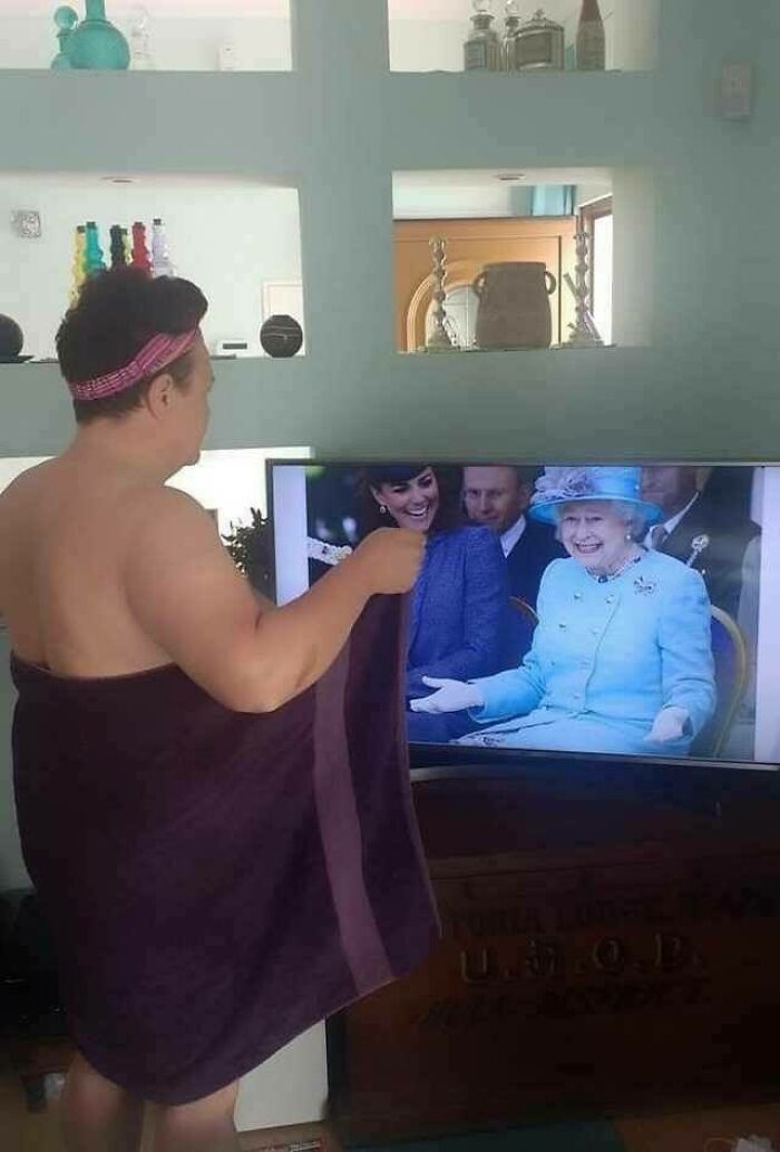 “Some Images” That Need No Context Whatsoever To Be Hilarious, As Seen On This FB Page