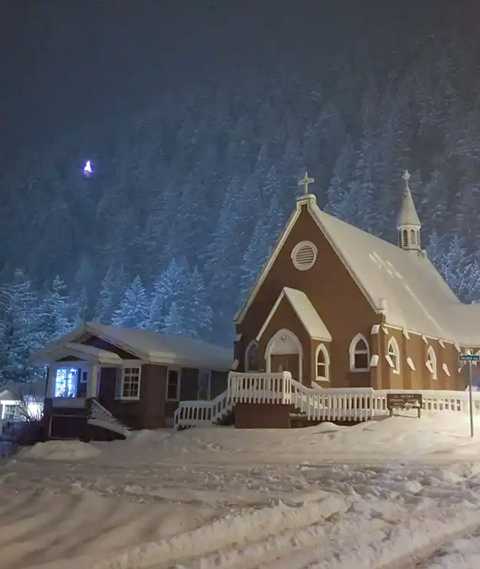Iglesia que parece una casa de pan de jengibre