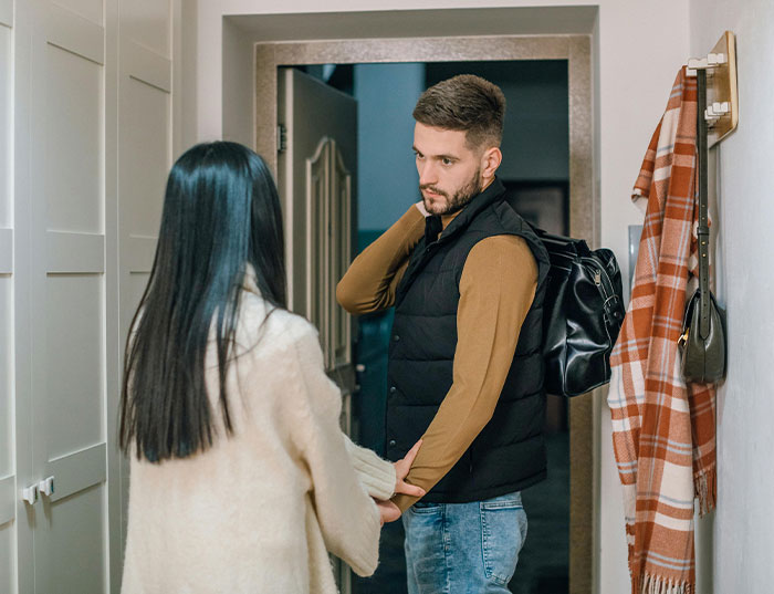 20 Cosas muy normales para los hombres, pero no para las mujeres