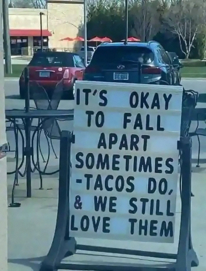50 Times Signs Were So Funny, People Had To Share Them In This Facebook Group