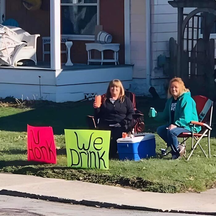 50 Times Signs Were So Funny, People Had To Share Them In This Facebook Group