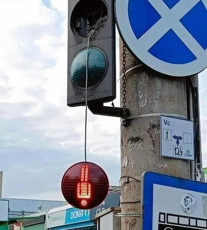 30 Times People Spotted Such A Surprisingly Funny Sign That They Just Had To Take A Picture