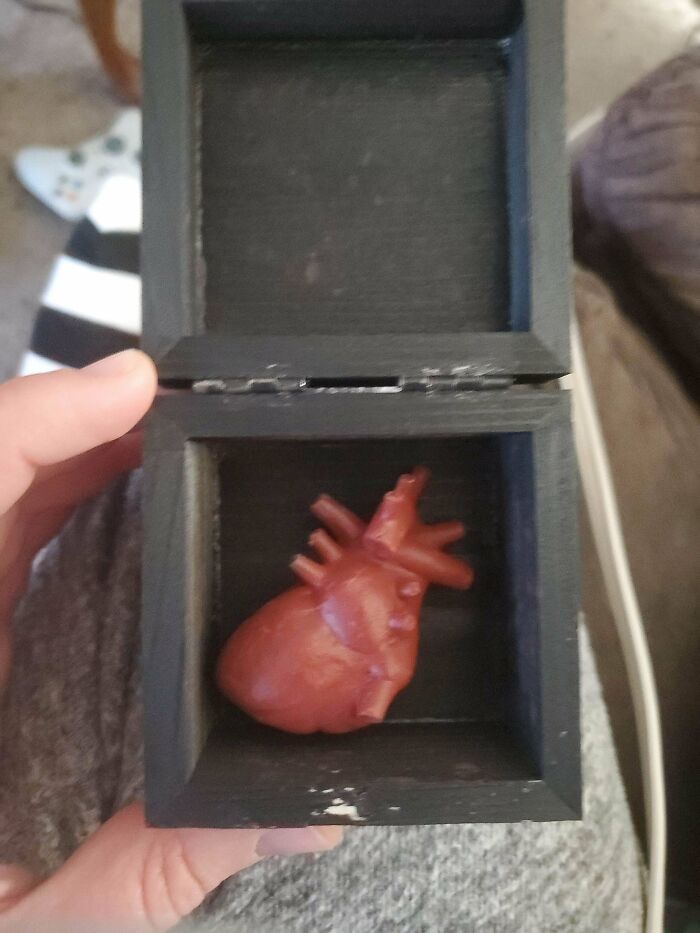 He recibido esto por correo, remitente desconocido, poco después de San Valentín