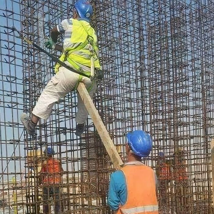 50 Cursed Images That Get Weirder The More You Scroll, As Shared On This Instagram Account