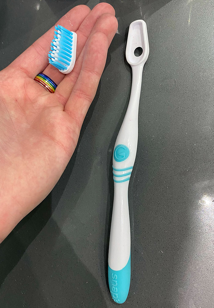 Cepillo de dientes con cerdas reemplazables, para no tener que comprar un nuevo mango