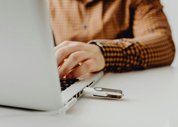 20 Objetos obsoletos que mucha gente sigue usando sin problema