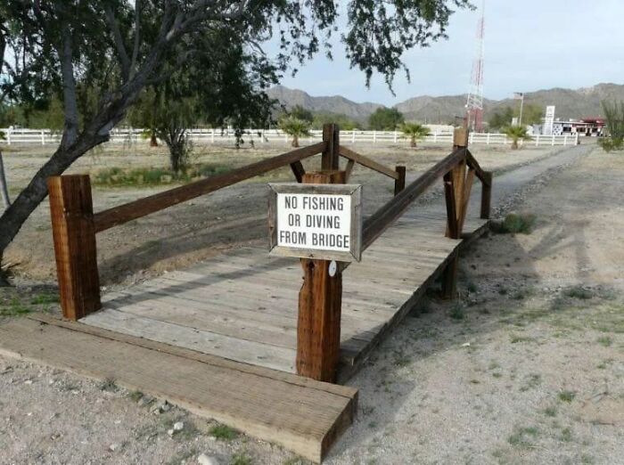 50 Times Signs Were So Funny, People Just Had To Share Them In This Facebook Group