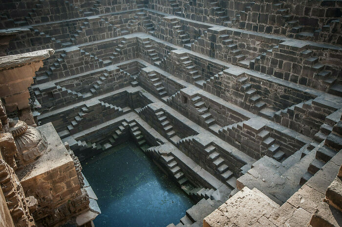 Pozo escalonado de 1.900 años de antigüedad en Rajastán (India)