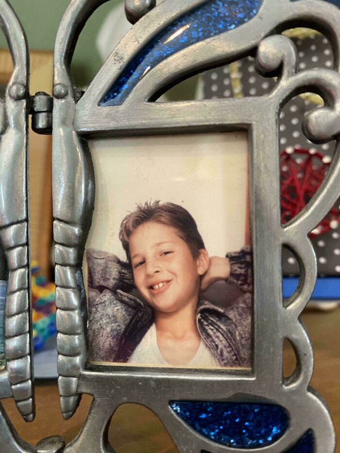 Mi esposa enmarcó esta atrocidad. 7 años en 1987