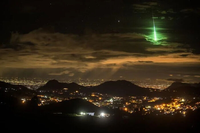 El fotógrafo Prasenjeet Yadav consigue por accidente una imagen única de un meteorito