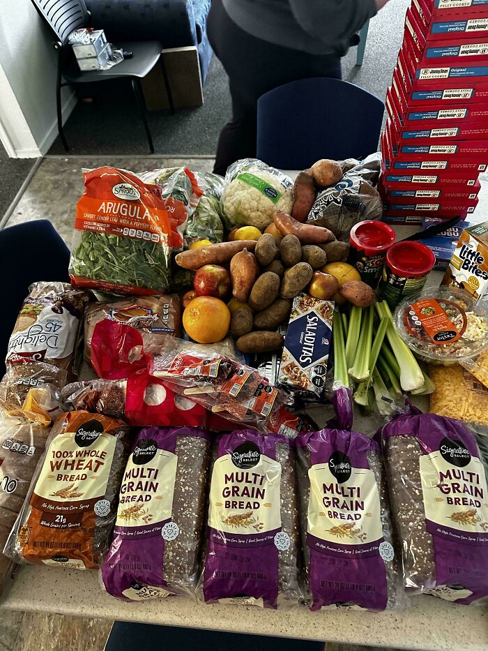 2 semanas de comida proporcionada por un banco de alimentos