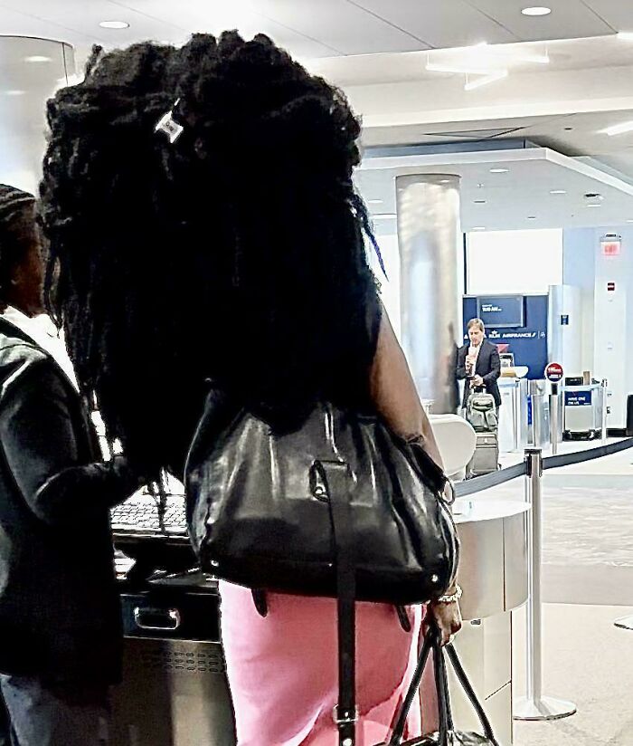 Esta mujer tiene más pelo en la cabeza que nadie que haya visto nunca
