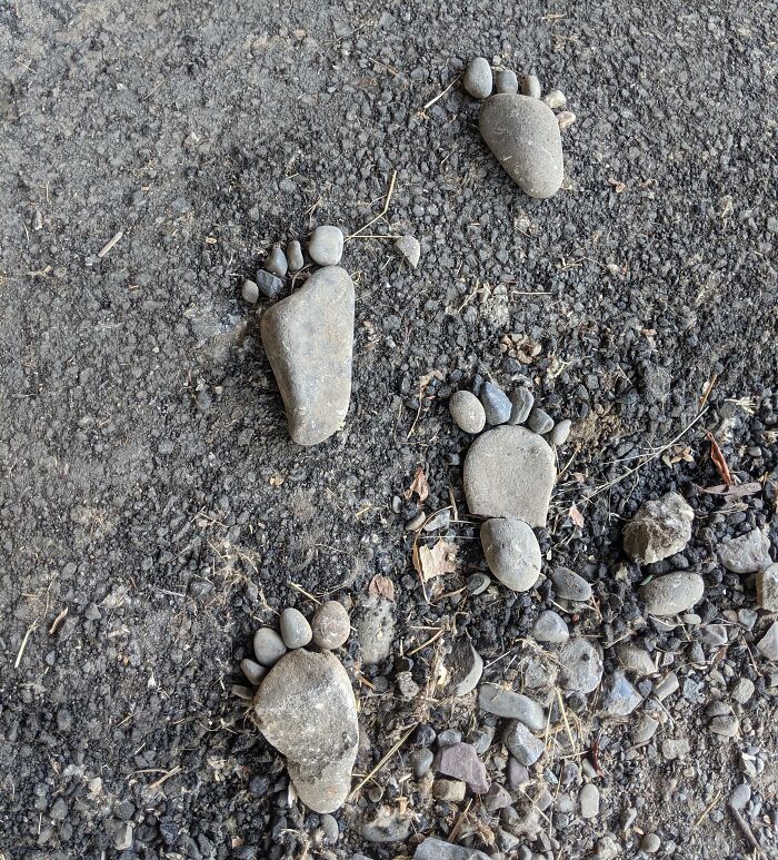 Esta ruta tenía piedras colocadas como si fueran pies. Tuve que añadir una