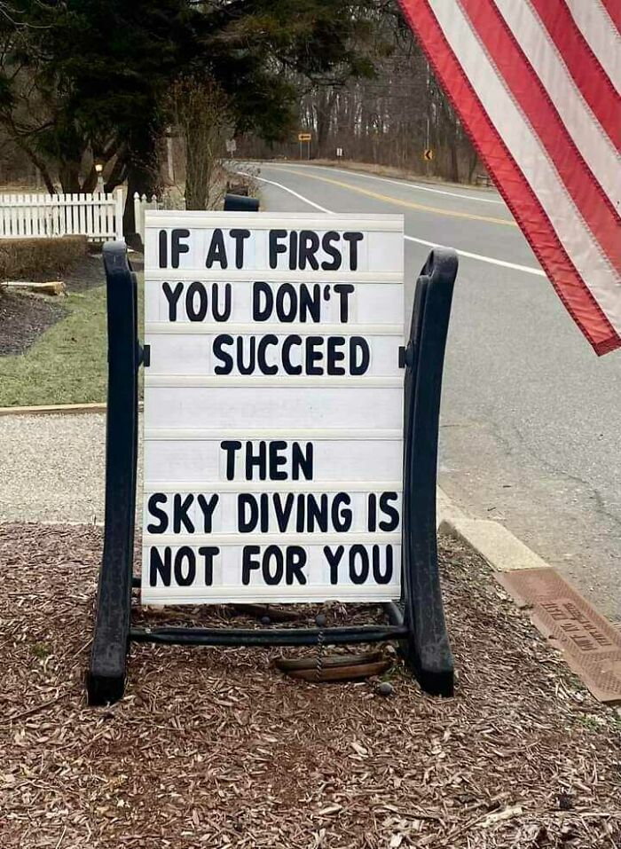 50 Times People Or Businesses Won The Funny Sign Game And Got Celebrated On Facebook