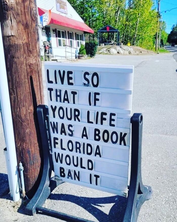 50 Times People Or Businesses Won The Funny Sign Game And Got Celebrated On Facebook
