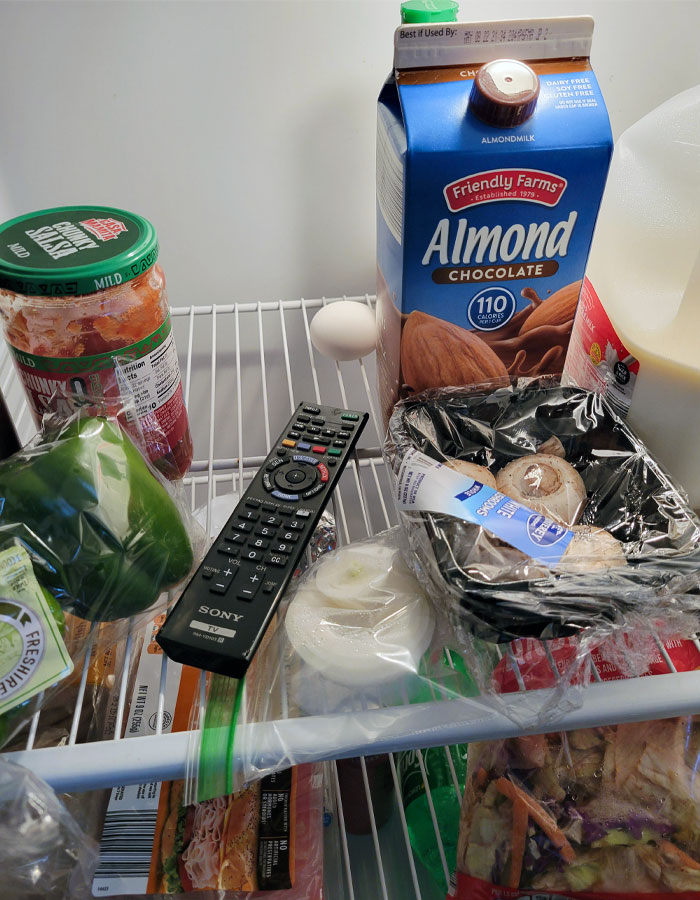 Lo estuve buscando por toda la casa durante 1 hora, me rendí y me fui a hacerle el desayuno a mi hijo