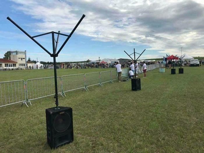 Alguien ha montado así estos altavoces inalámbricos