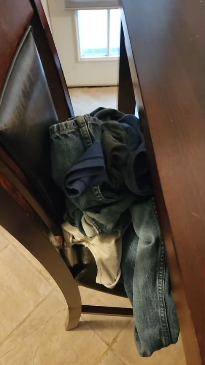 La silla de la ropa