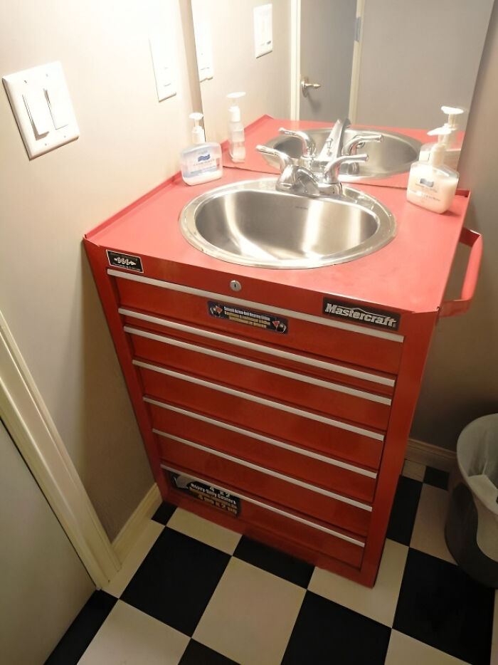 ¿Cómo puedo hacer mi baño más masculino?
