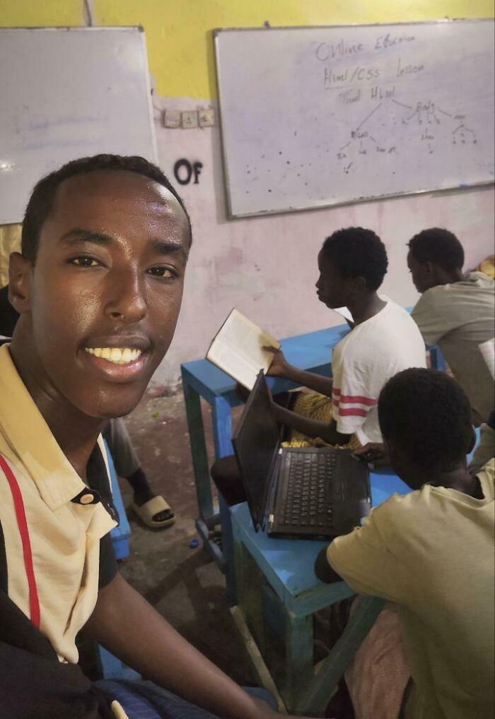 Primer día de clases de código en mi vecindario