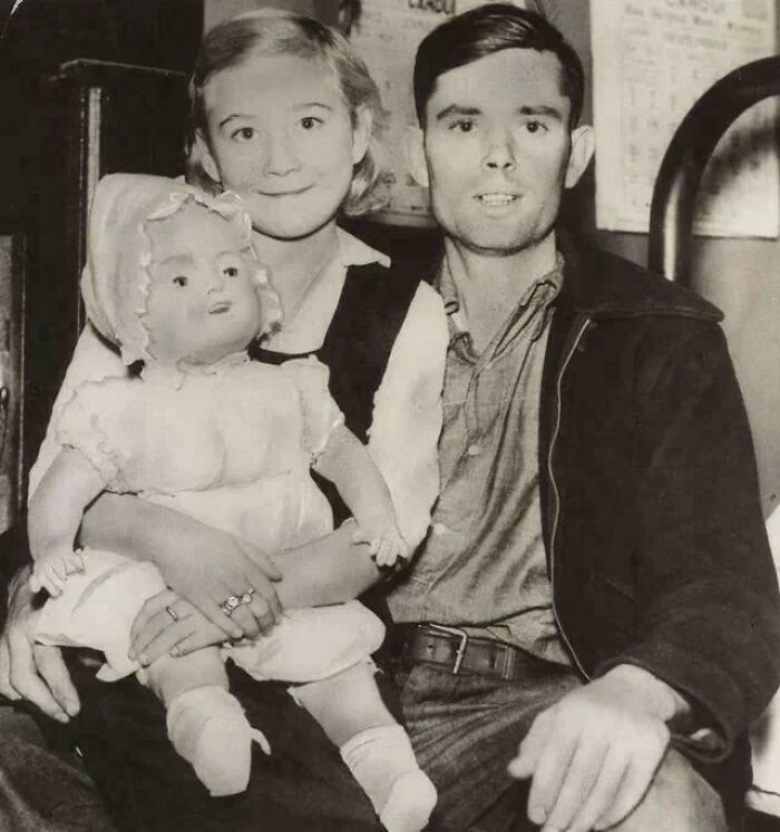 Eunice Winstead Johns de 9 años y su marido, Charlie Johns de 24 años, Tennessee 1937