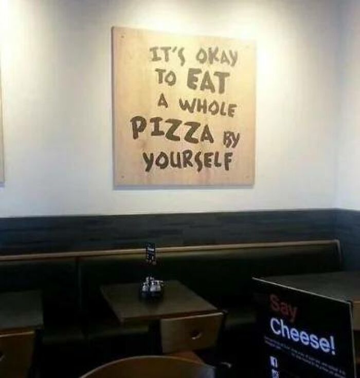 50 Hilarious New Pics In The “Give Me A Sign” Facebook Group’s Collection