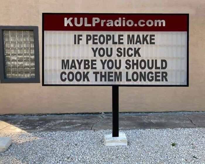 50 Hilarious New Pics In The “Give Me A Sign” Facebook Group’s Collection