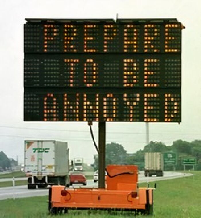50 Chaotic Signs People Shared To This Facebook Group That You Can’t Help But Laugh At