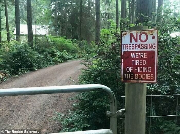 50 Chaotic Signs People Shared To This Facebook Group That You Can’t Help But Laugh At