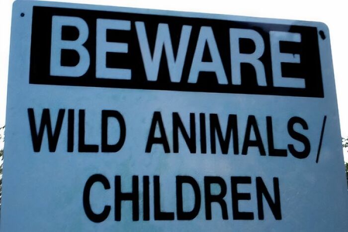 50 Chaotic Signs People Shared To This Facebook Group That You Can’t Help But Laugh At